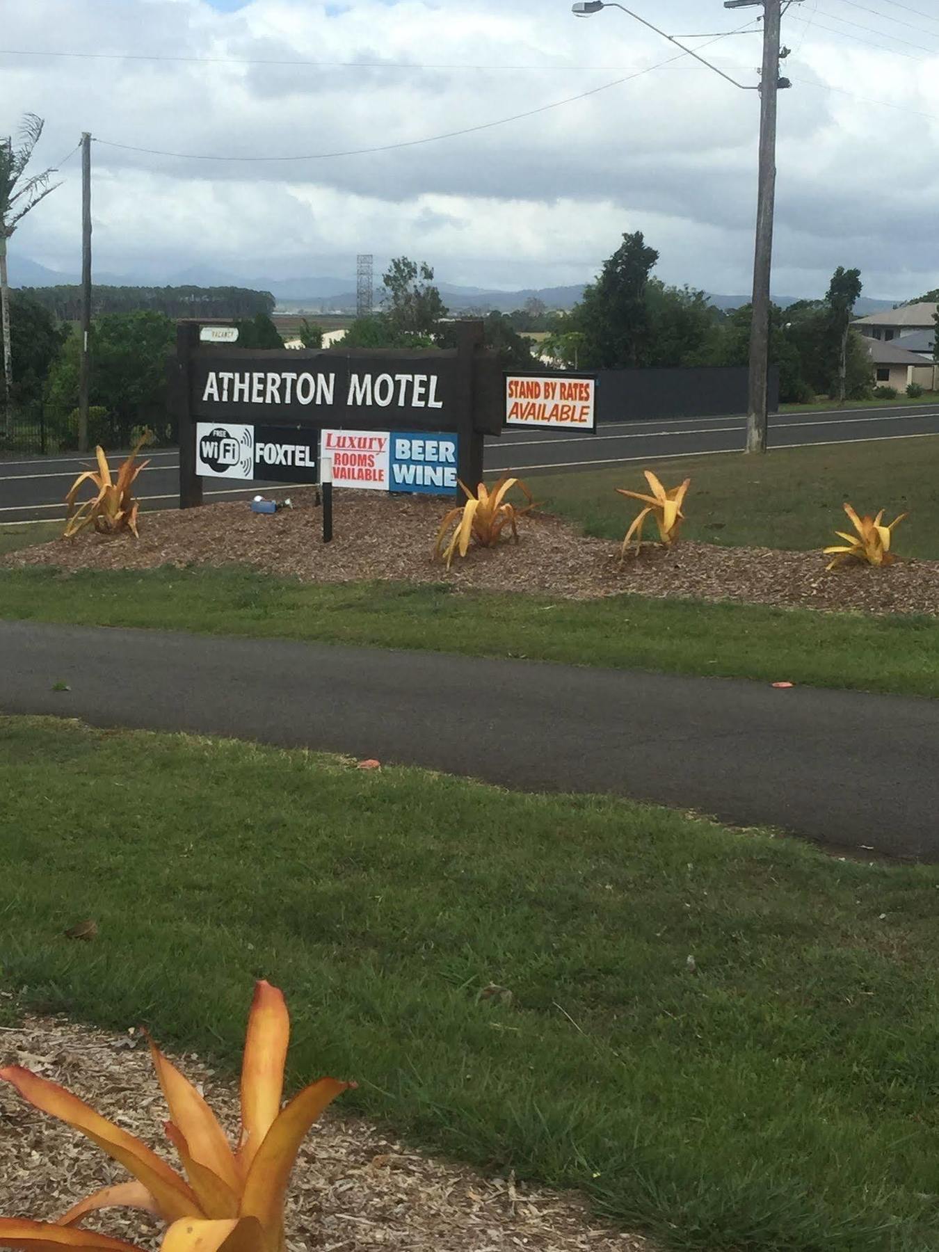Atherton Motel מראה חיצוני תמונה